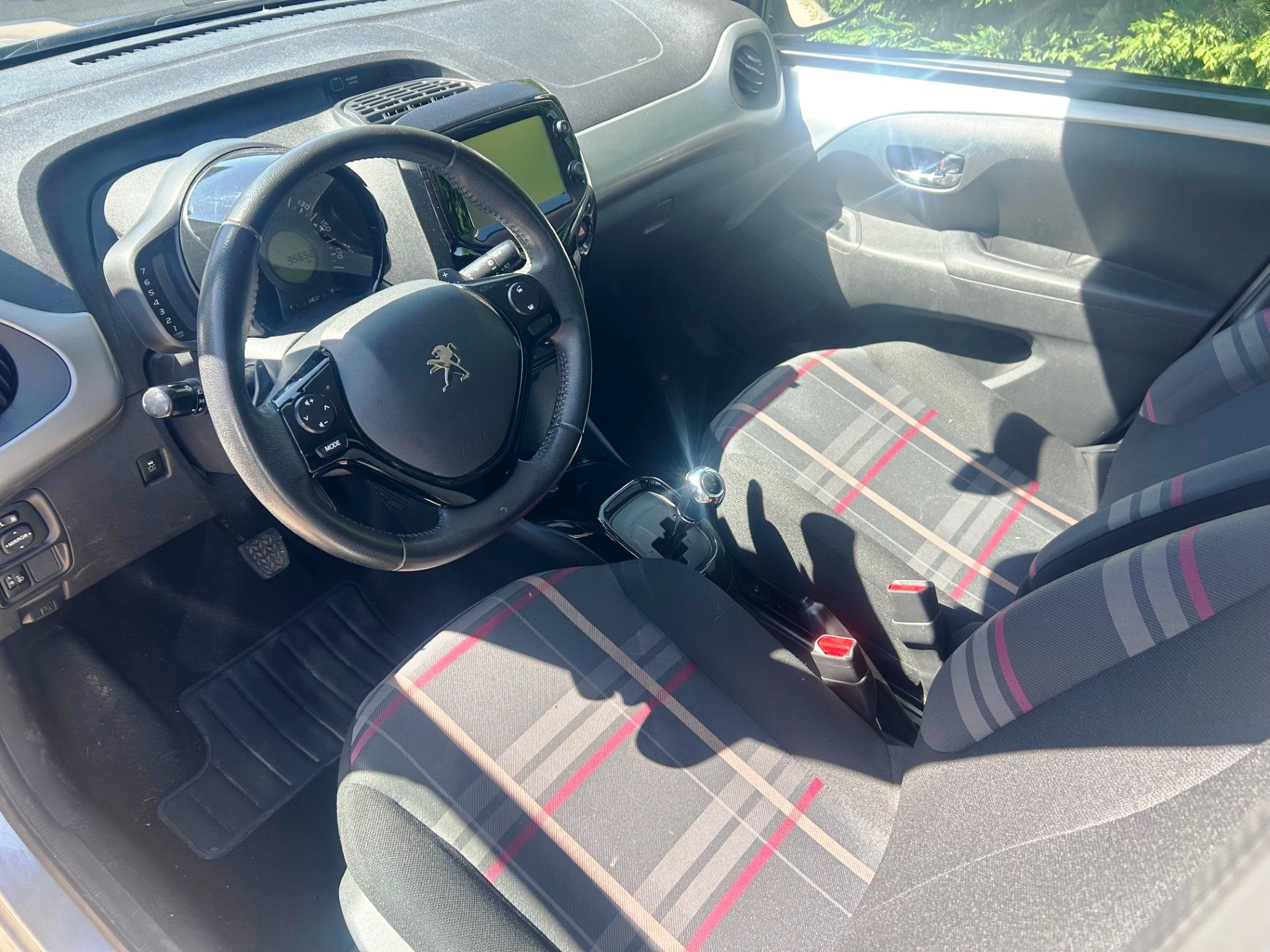 A JPEG gallery image