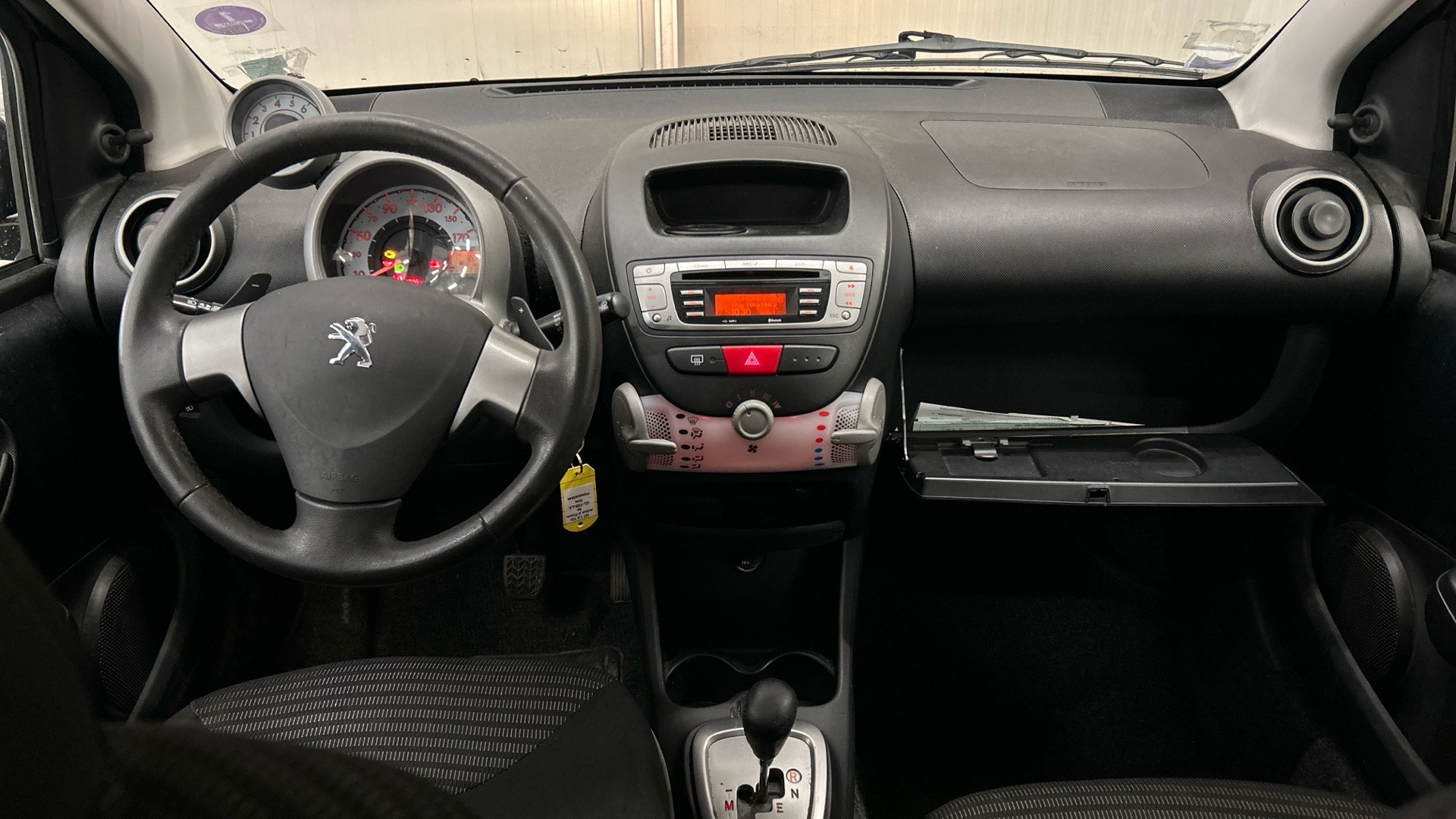 A JPEG gallery image