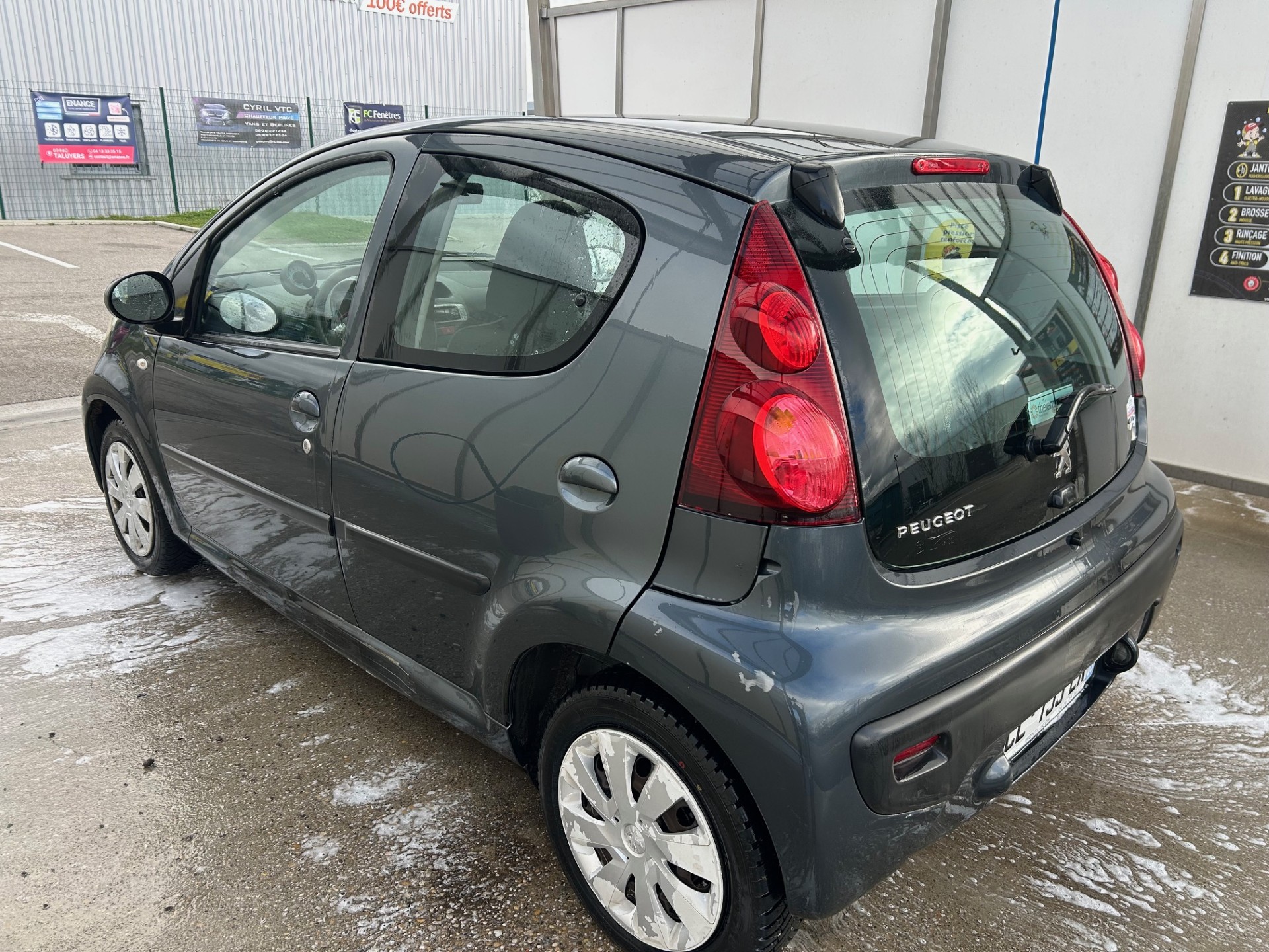 A WEBP gallery image